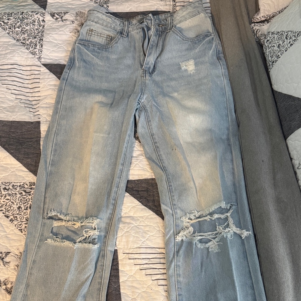 SHEIN Light Blue Ripped Boyfriend Jeans